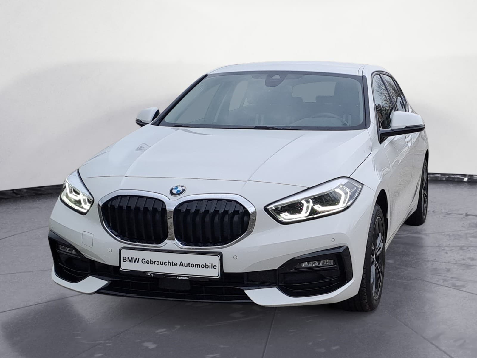 BMW - 118i Sport Line