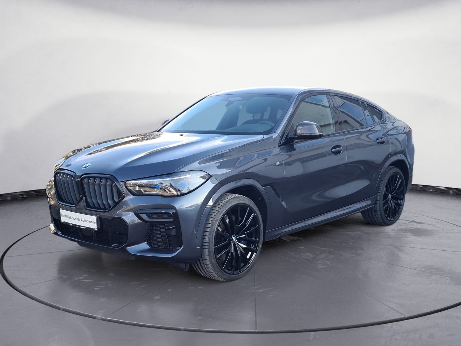 BMW - X6 M50i