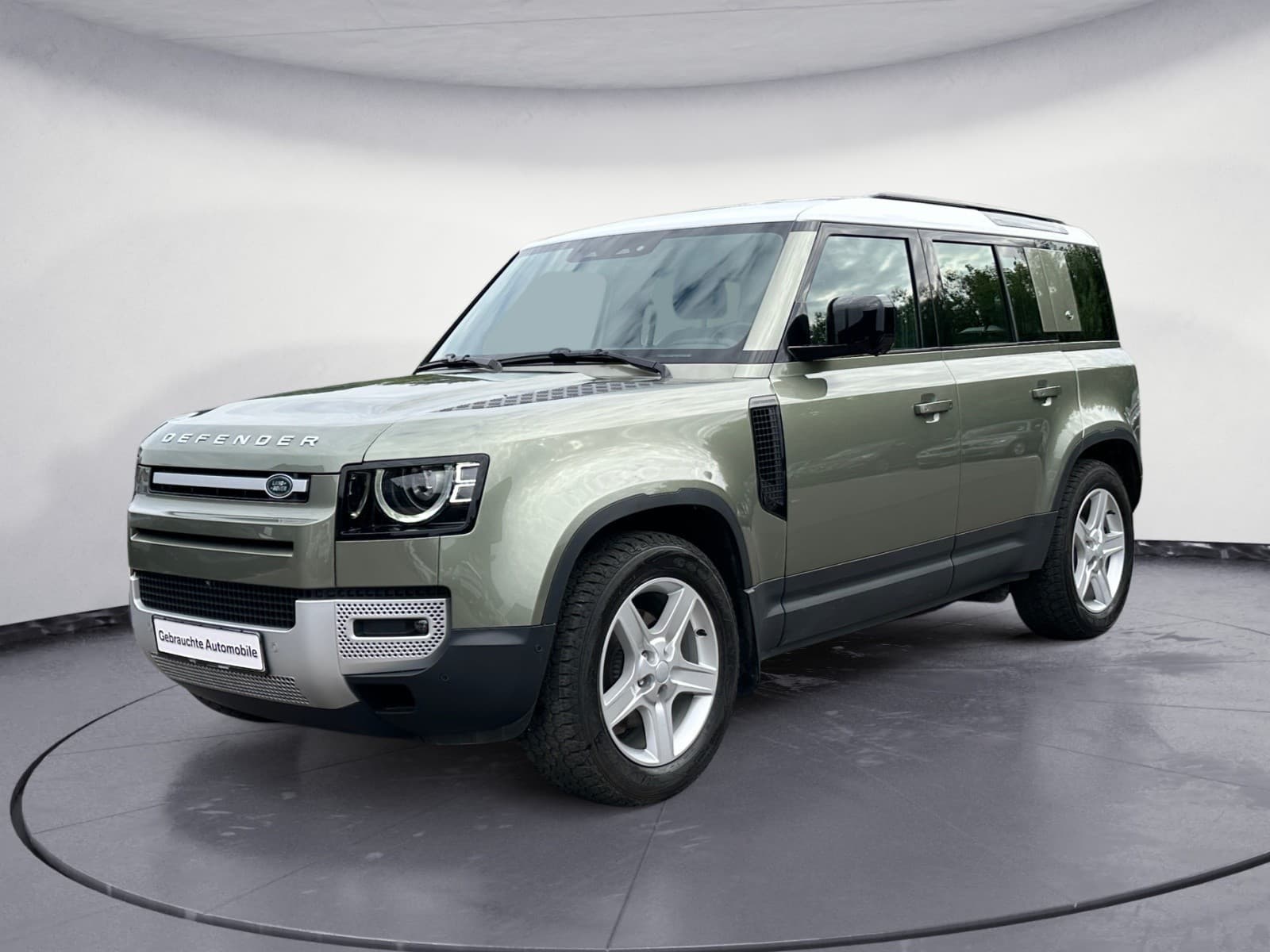 Land Rover - Defender 3.0 D200 X-Dynamic S 110