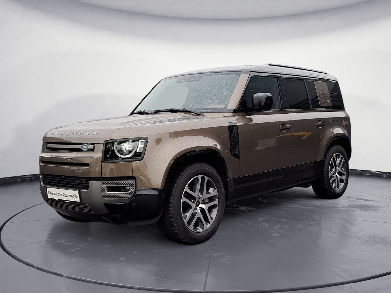 Land Rover - Defender 110 D300 X-Dynamic HSE