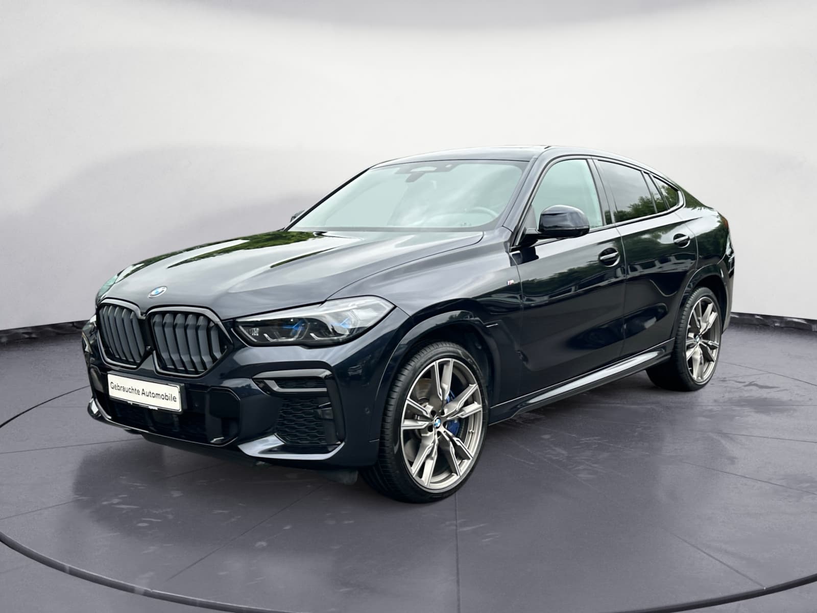 BMW - X6 M50i