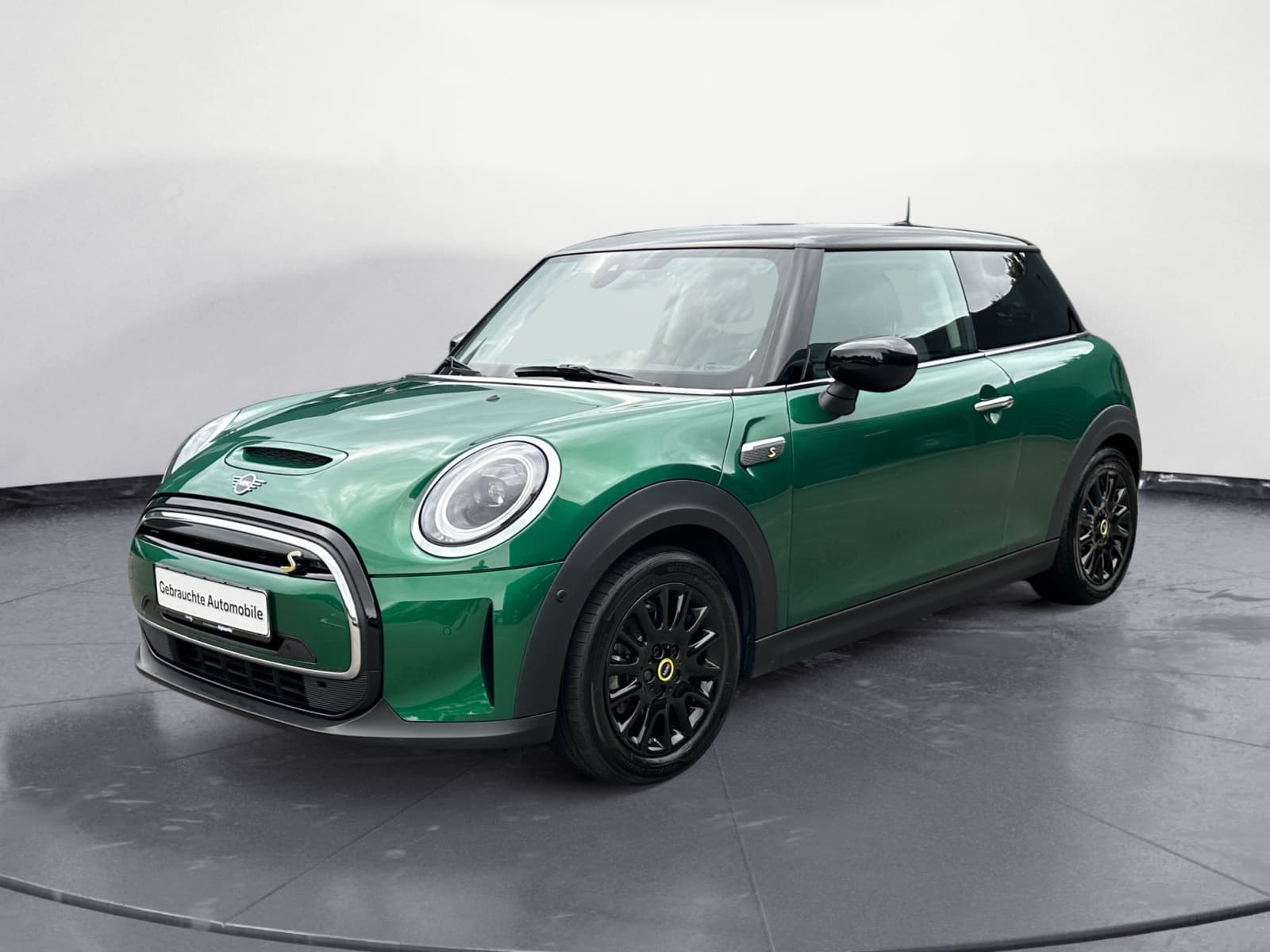 MINI - Cooper SE. Classic Trim