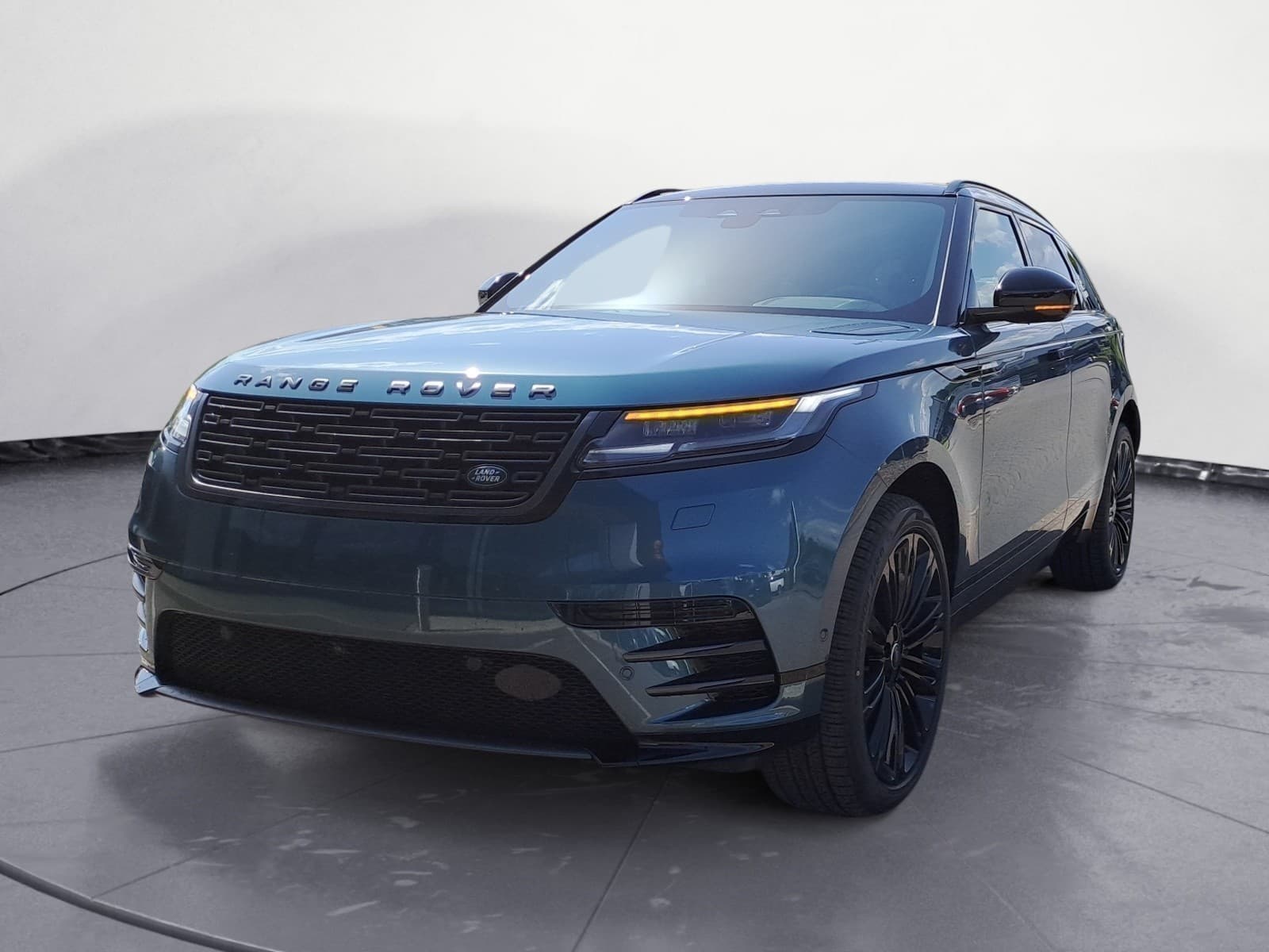Land Rover - Range Rover Velar D300 Dynamic SE
