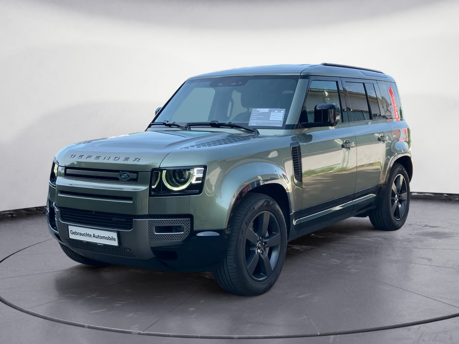Land Rover - Defender 3.0 D300 MHEV X-Dynamic SE 110