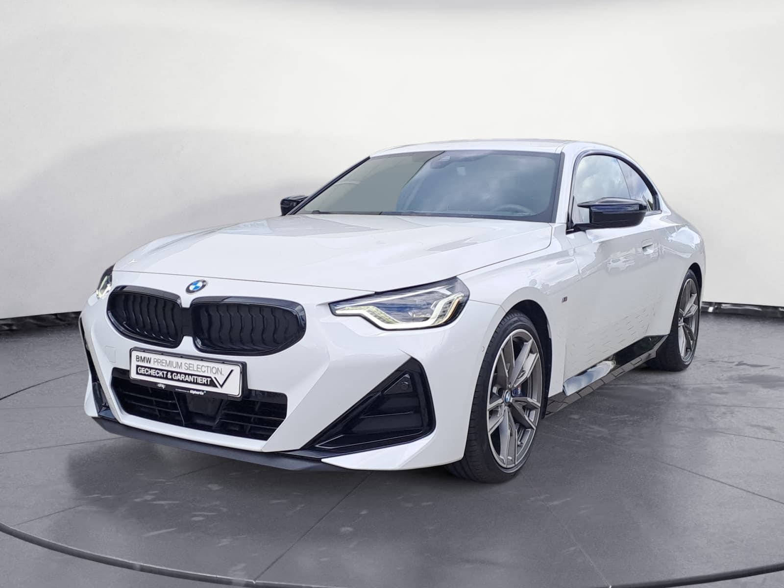 BMW - M240iA Coupe