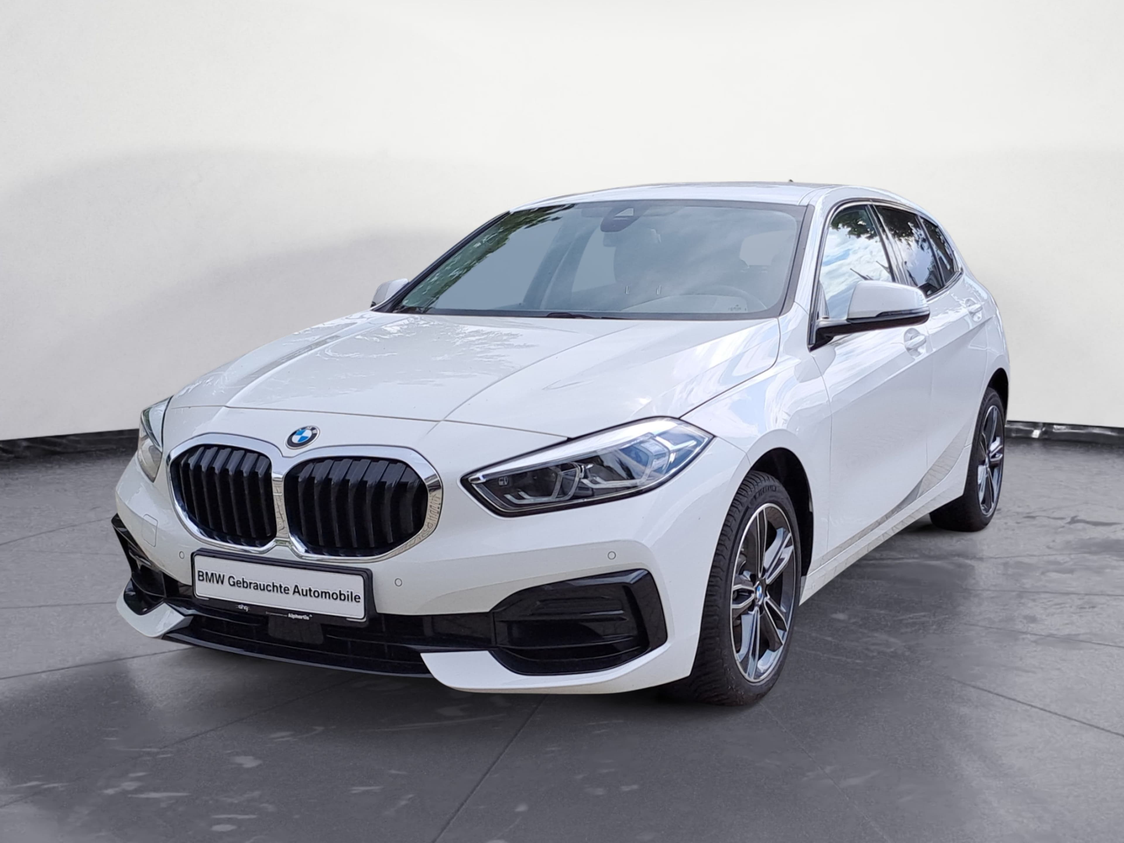 BMW - 120i Sport Line