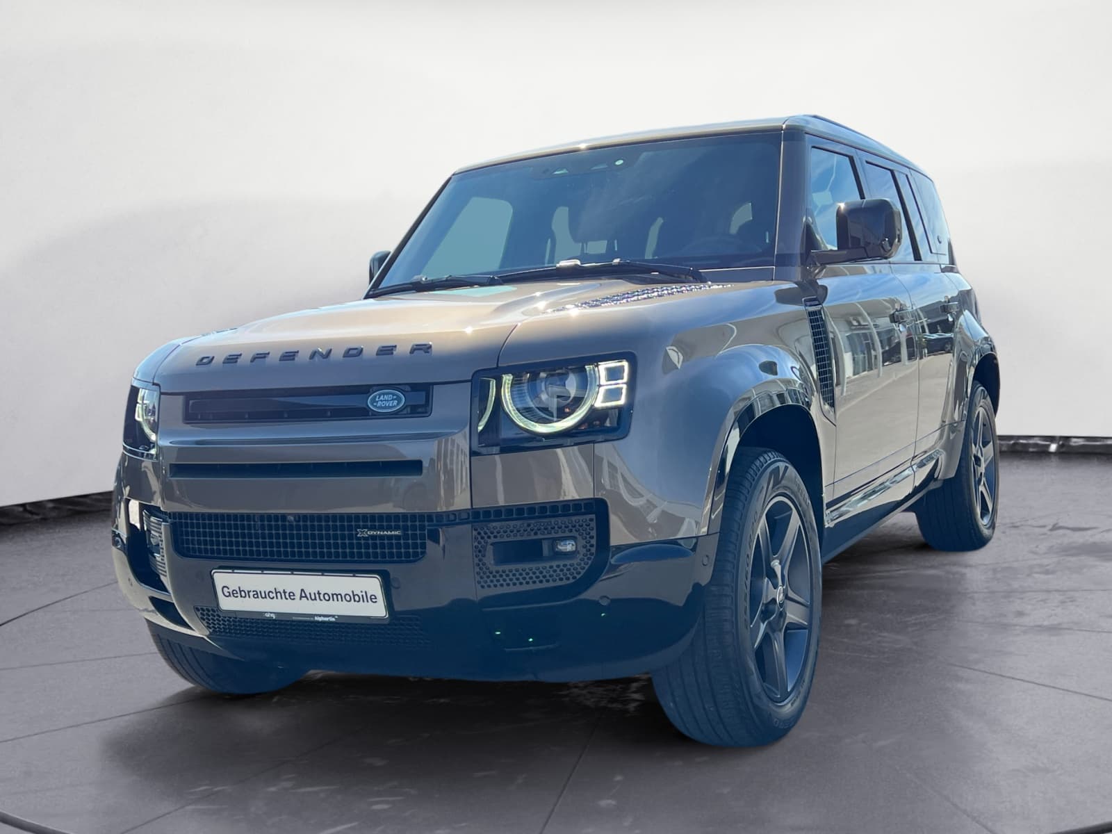 Land Rover - Defender D300 X-Dynamic SE 110