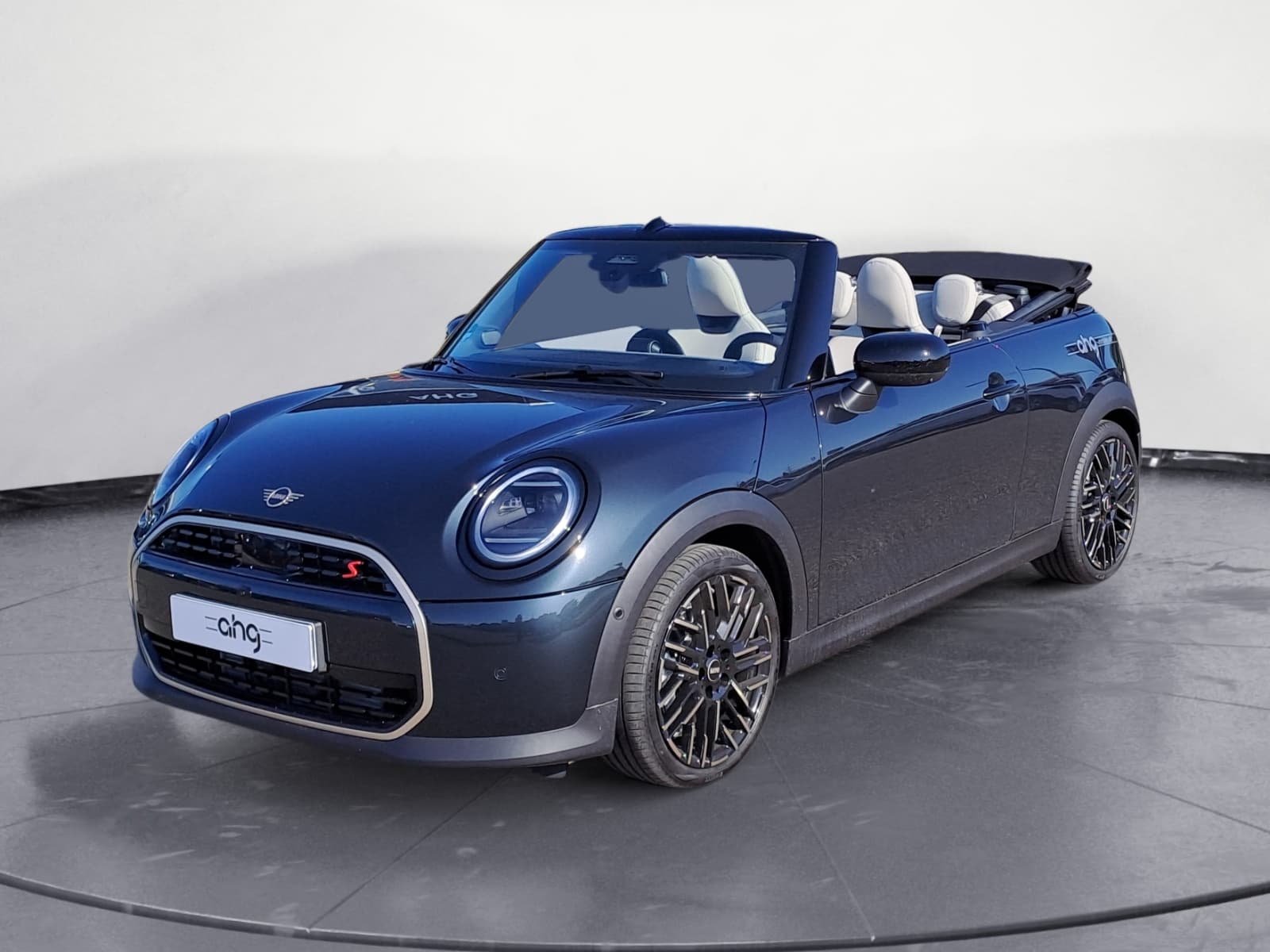 MINI - COOPER S Cabrio Favoured Trim Steptronic