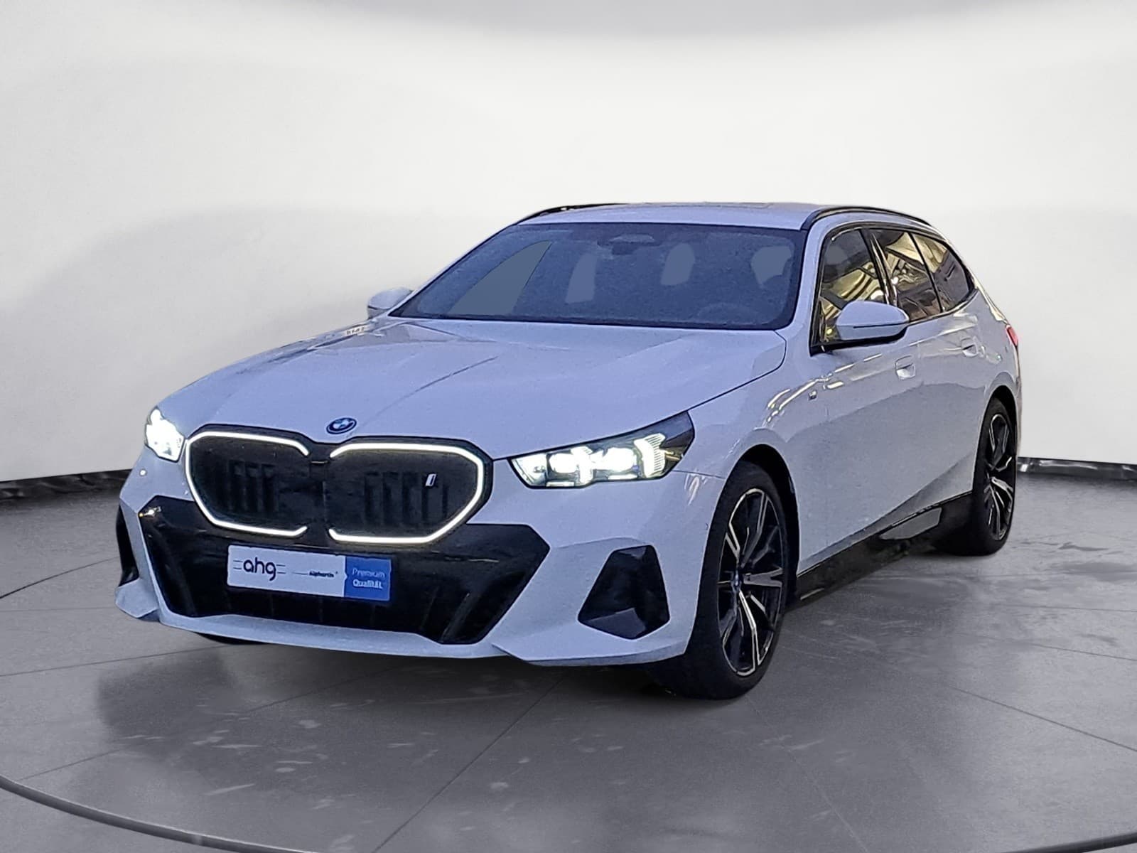 BMW - i5 xDrive40 Touring
