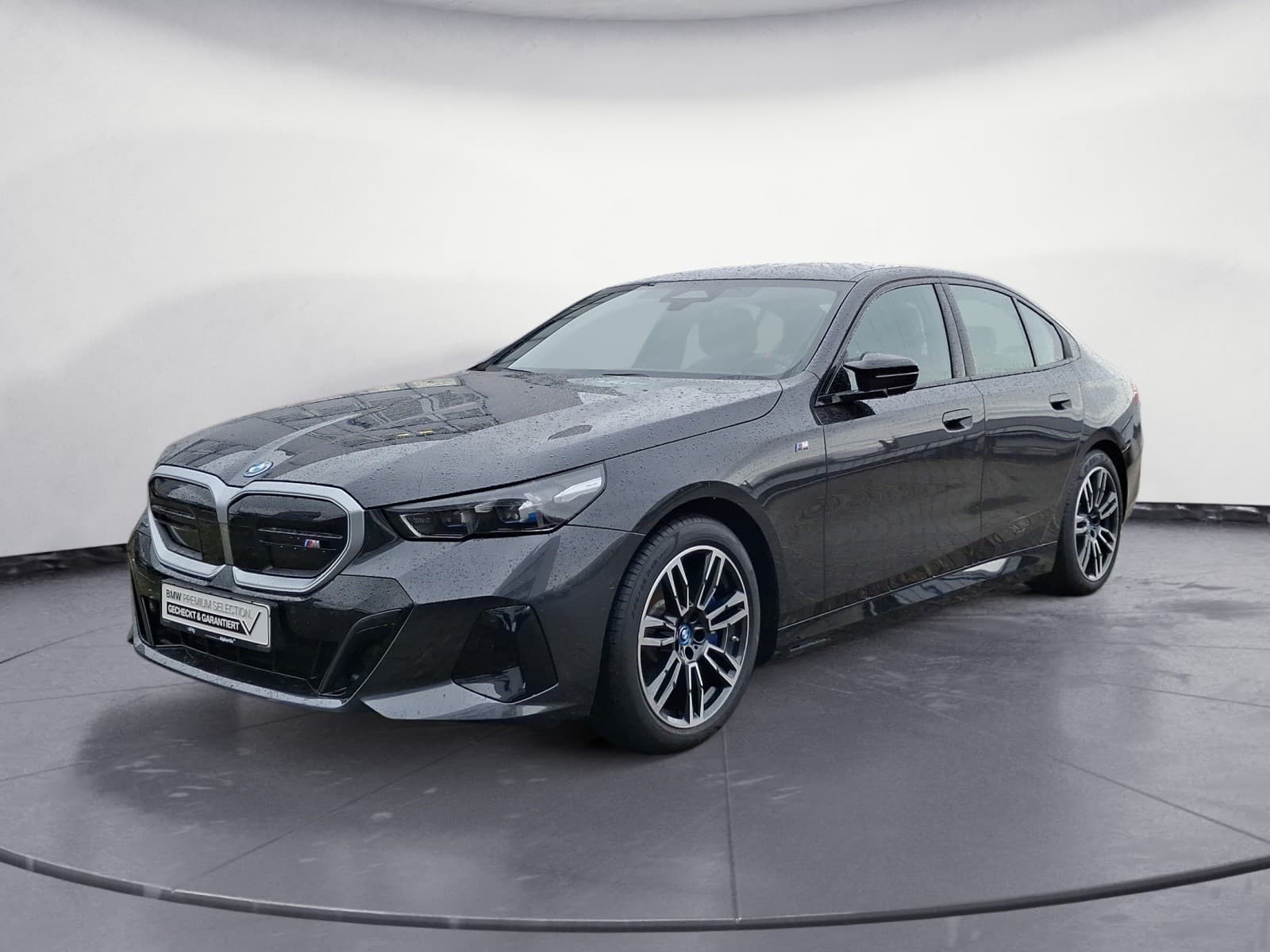 BMW - i5 M60 xDrive