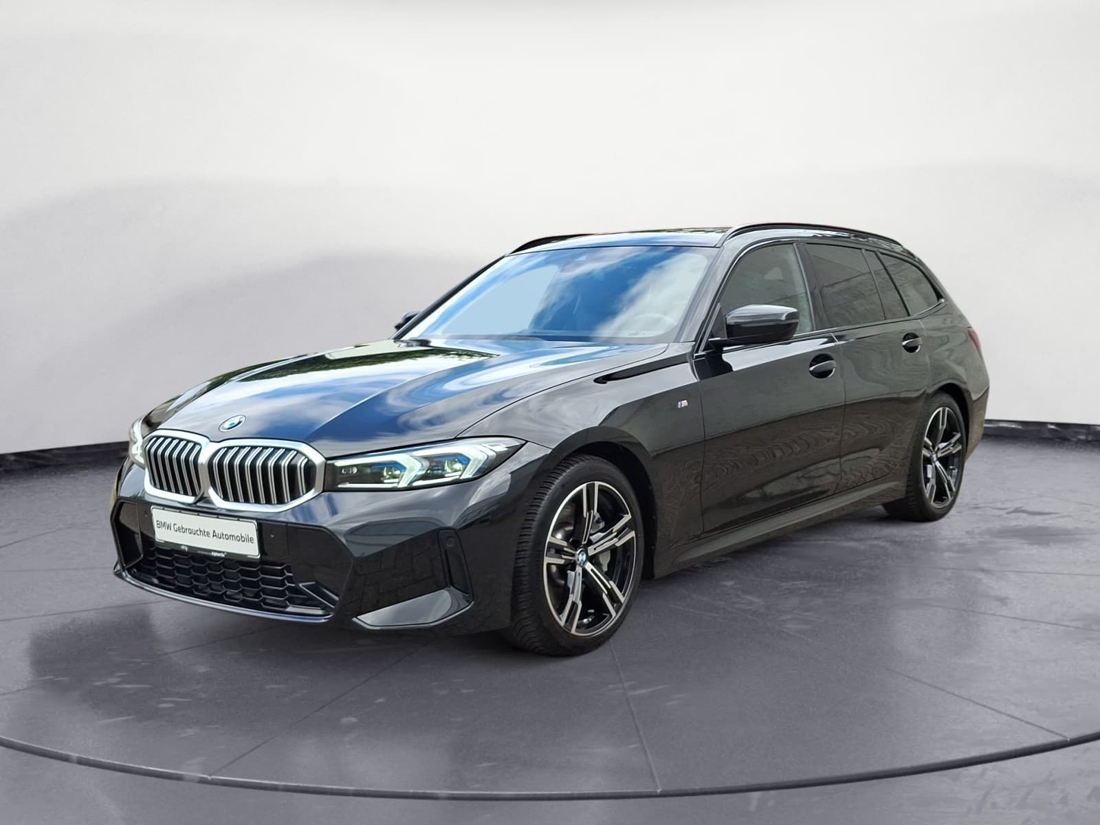 BMW - 330i Touring Automatic