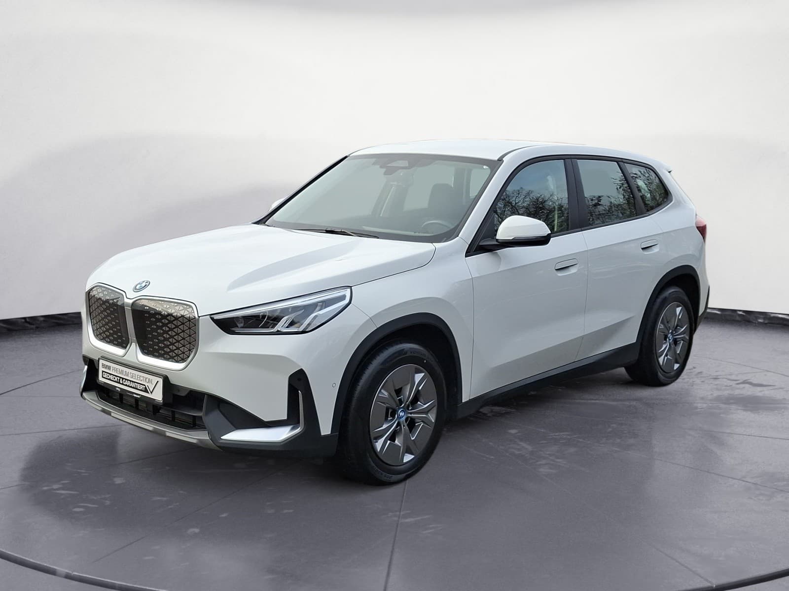 BMW - iX1 xDrive30