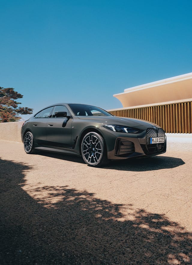 BMW i4 Highlights.jpg