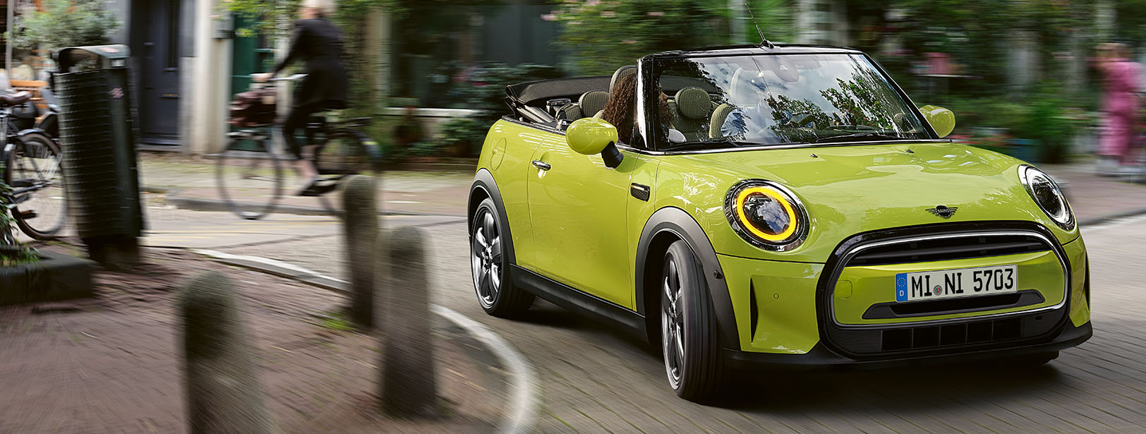 MINI COOPER CABRIO.