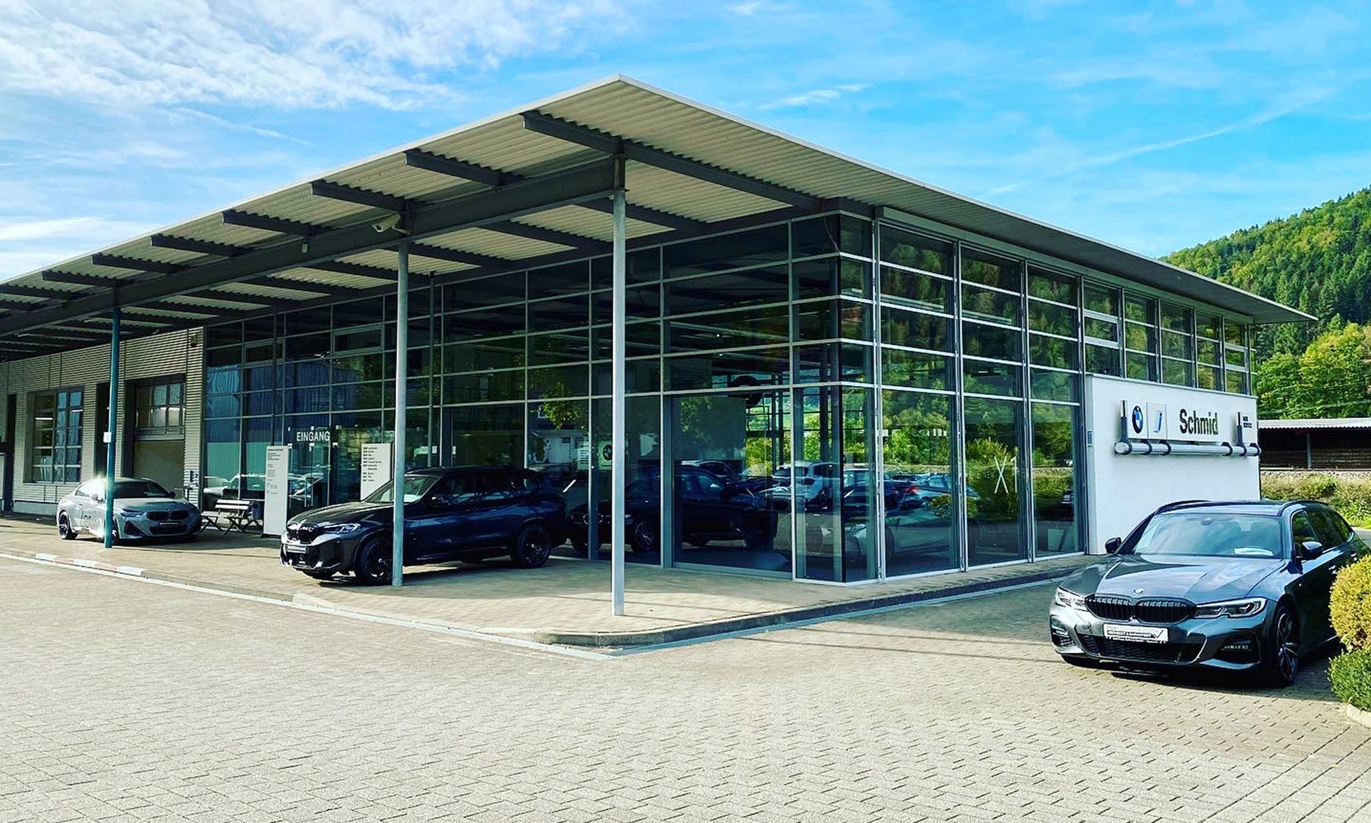 Autohaus Schmid mit der ahg bereit für die Zukunft
