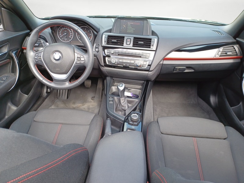 BMW - 218d Cabrio Sport Line