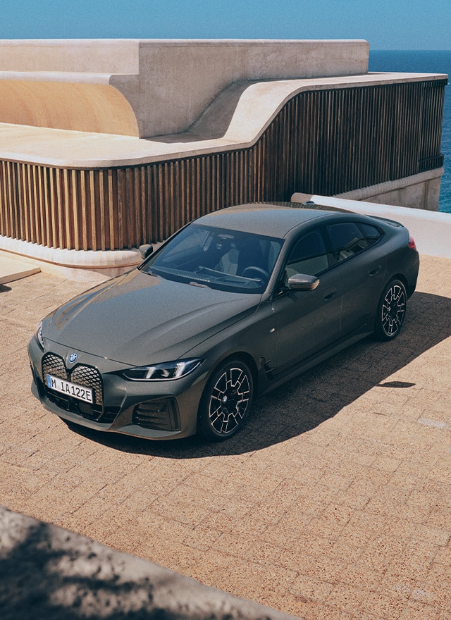 BMW i4 Slider.jpg