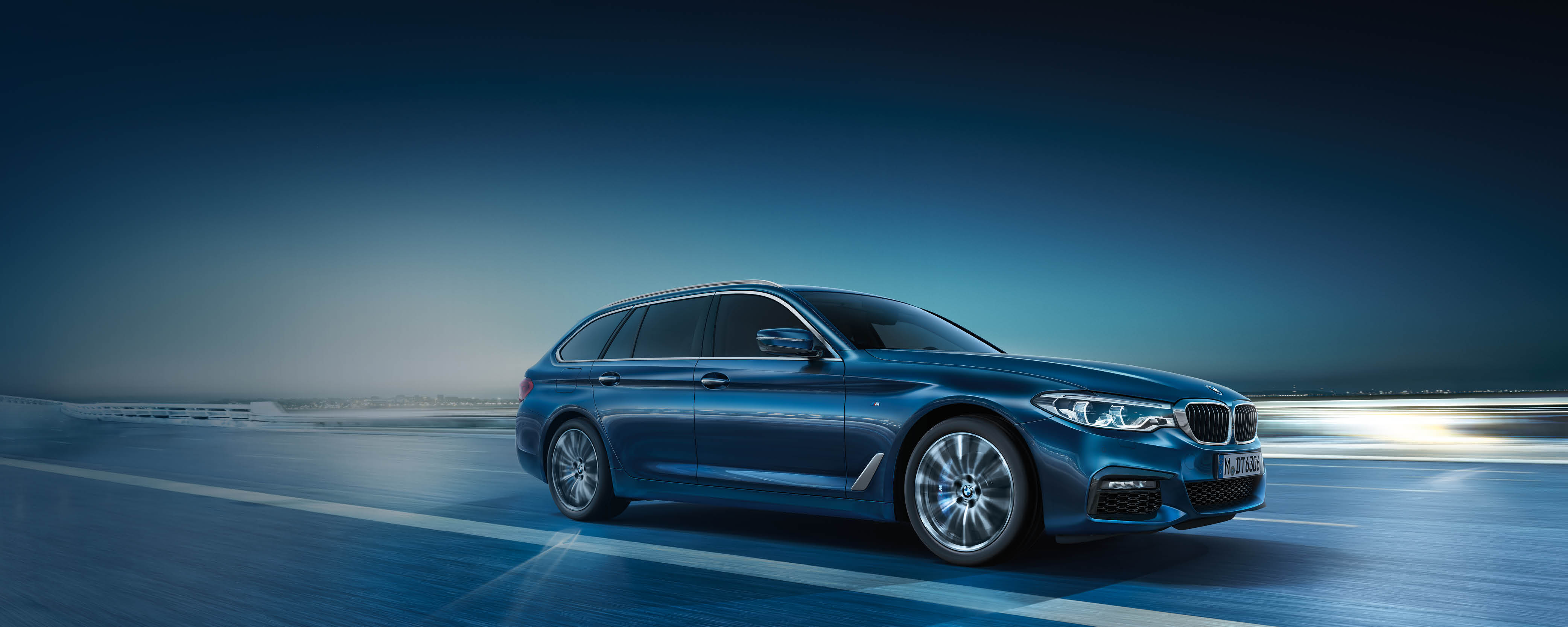 THE 5 Touring 2022.jpg