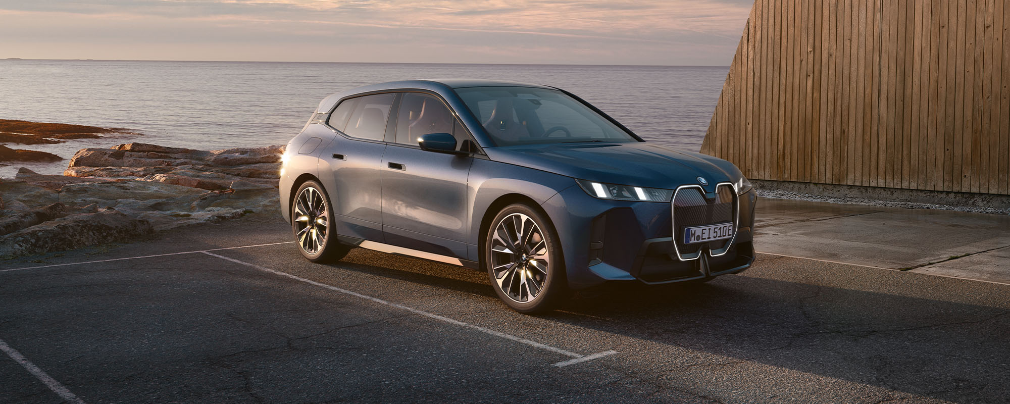 BMW iX