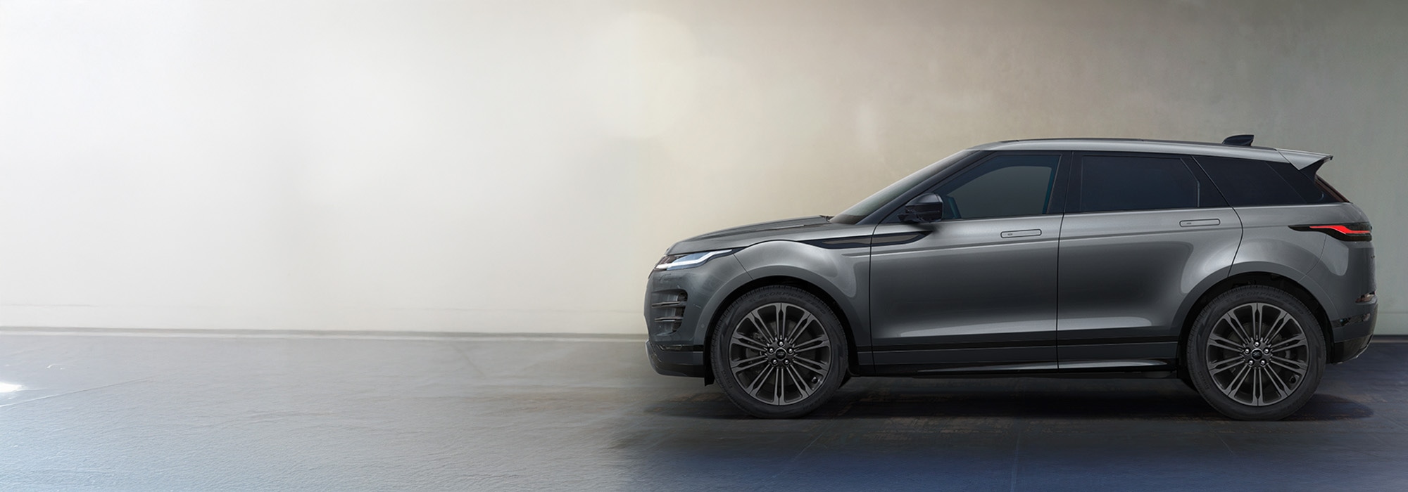 Range Rover Evoque Graphite Edition P270e