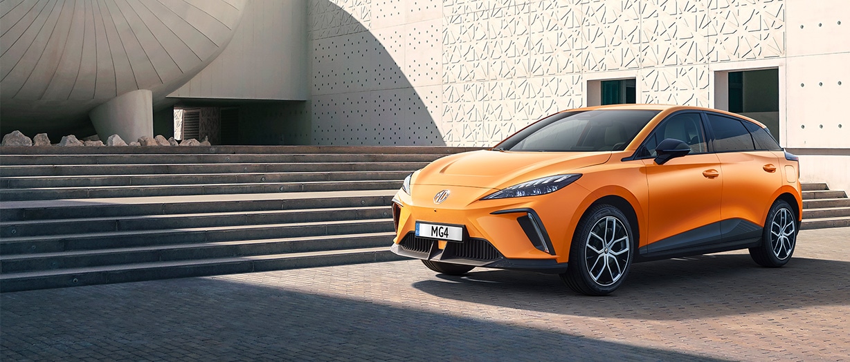 MG4 Electric Luxury Standard Range