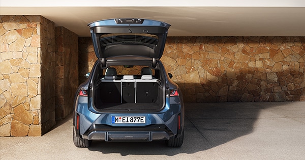 Der-neue-BMWiX3_Stauraum.jpg