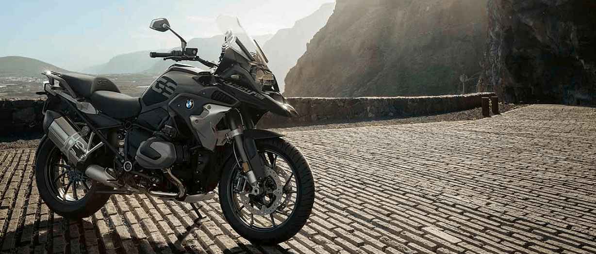 MAKE LIFE A RIDE.