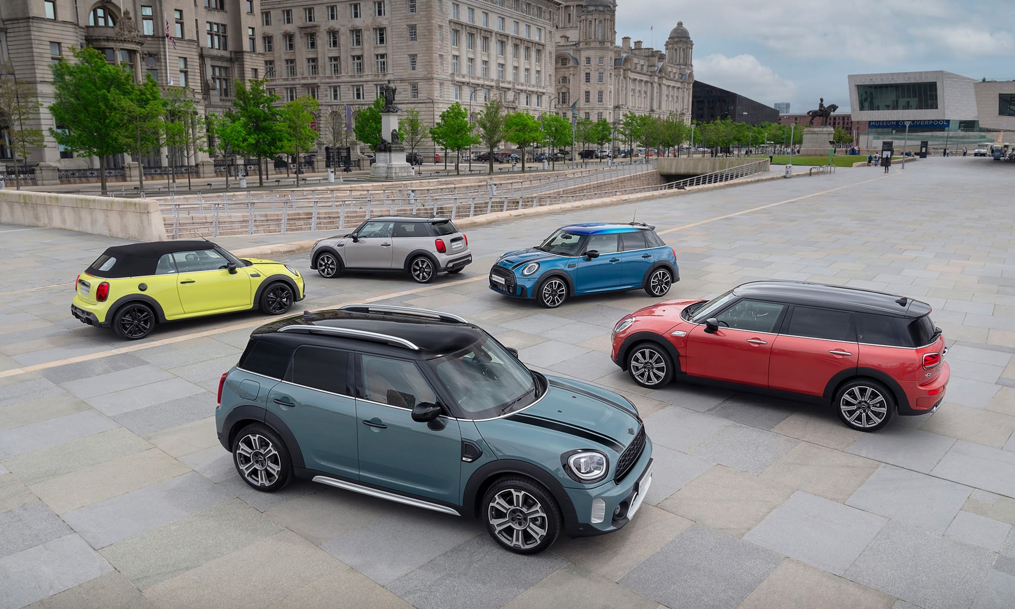 Wir sind Ihr erster Ansprechpartner für MINI Werksdienstwagen!