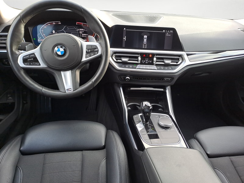 BMW - 320d xDrive Sport Line