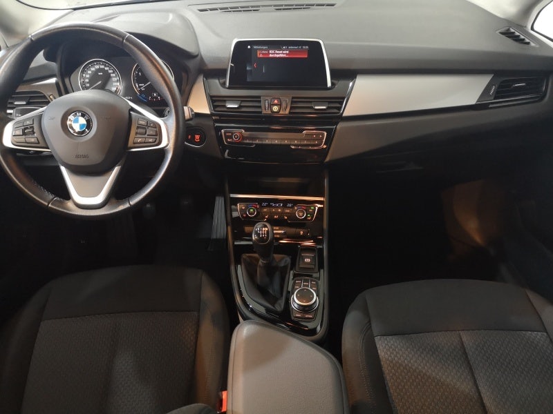 BMW - 216d Active Tourer Advantage