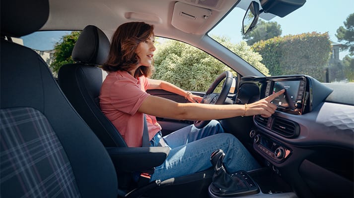 i10 Frau am steuer.jpg